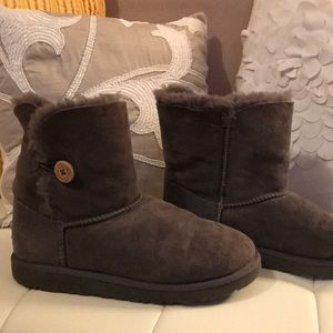 Gray Bailey Button Uggs